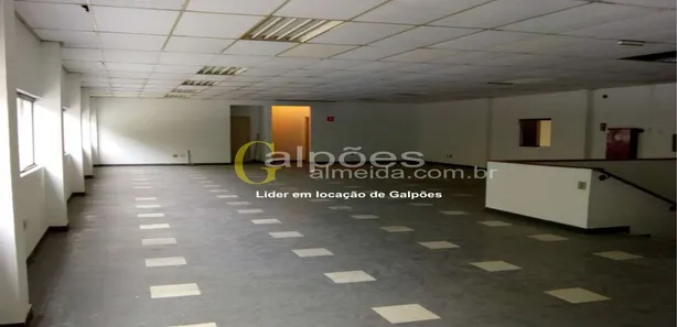 Galpão / Depósito / Armazém para alugar, 3336m² no Jardim Triângulo, Taboão da Serra