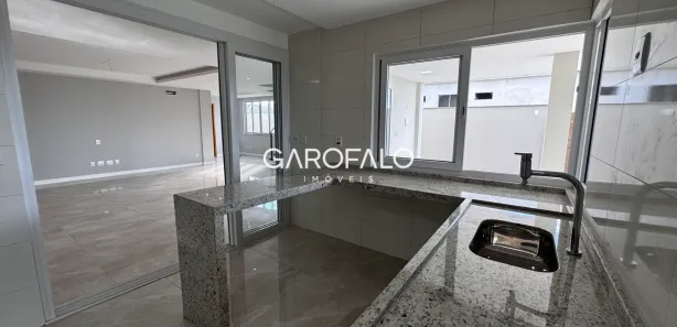 Casa de Condomínio com 3 Quartos à venda, 260m² no Terras Alpha, Resende