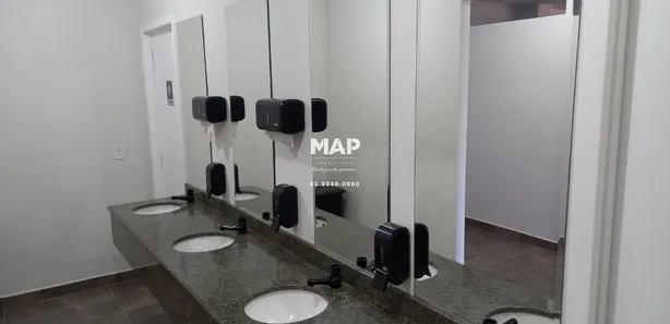 Loja / Salão / Ponto Comercial para alugar, 403m² no Bacacheri, Curitiba