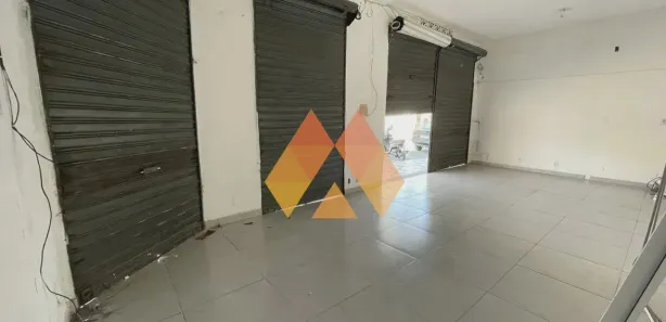 Loja / Salão / Ponto Comercial para alugar, 53m² no Miramar, Macaé