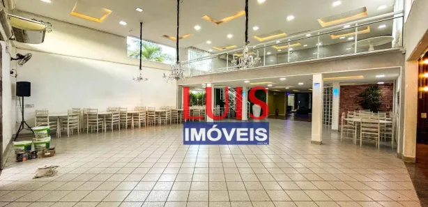 Prédio Inteiro para alugar, 1050m² no Itaipu, Niterói
