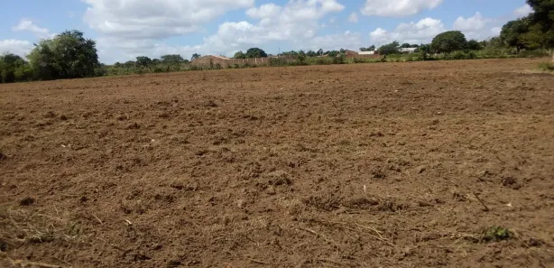 Terreno / Lote / Condomínio à venda, 220000000m² no Canaã, Arapiraca