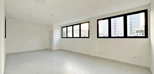 Conjunto Comercial / Sala para alugar, 38m² no Velha, Blumenau