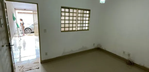 Casa de Condomínio com 2 Quartos à venda, 180m² no Chácara Lourdes Meireles, Valparaíso de Goiás