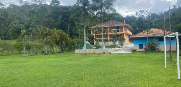 Fazenda / Sítio / Chácara com 3 Quartos à venda, 33000m² no Riograndina, Nova Friburgo