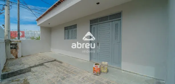 Casa com 4 Quartos à venda, 195m² no Lagoa Nova, Natal