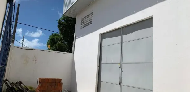 Galpão / Depósito / Armazém à venda, 600m² no Jardim América, Cabedelo