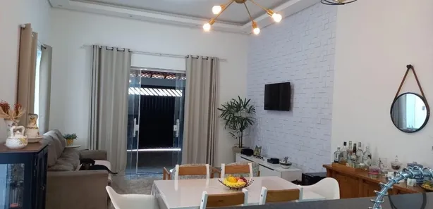 Casa com 3 Quartos à venda, 174m² no Jardim Celani, Salto