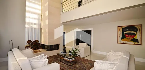 Casa com 4 Quartos para alugar, 590m² no Butiatuvinha, Curitiba