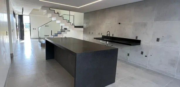 Casa de Condomínio com 4 Quartos à venda, 232m² no Jardins Capri, Senador Canedo