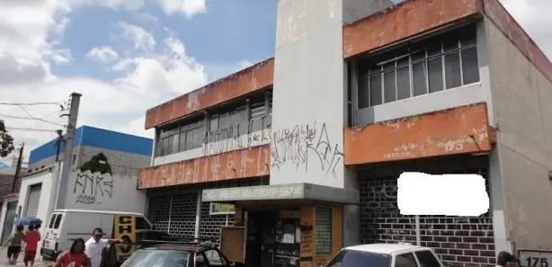 Galpão / Depósito / Armazém à venda, 652m² no Vila Sacadura Cabral, Santo André