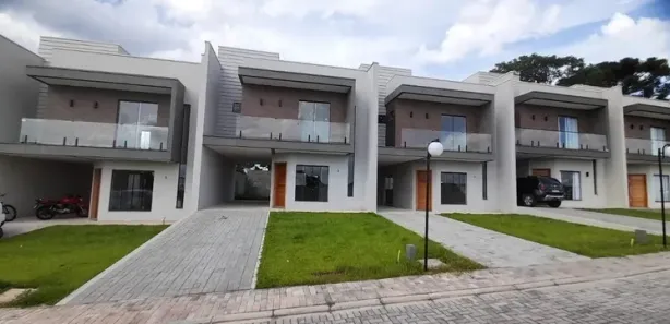 Sobrado com 3 Quartos à venda, 132m² no Jardim Esmeralda, Campo Largo