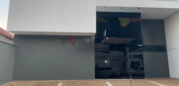 Loja / Salão / Ponto Comercial para alugar, 300m² no Centro, Marília