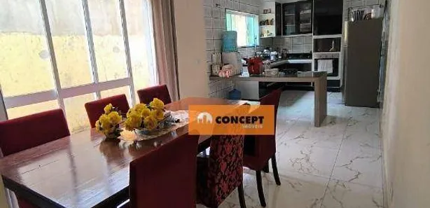 Sobrado com 3 Quartos para venda ou aluguel, 230m² no Parque Suzano, Suzano