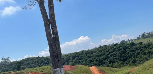 Terreno / Lote / Condomínio à venda, 600m² no , Igaratá