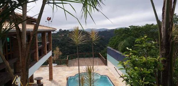 Fazenda / Sítio / Chácara com 3 Quartos à venda, 550m² no Água Branca, Igaratá
