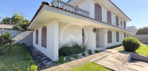 Casa Comercial com 8 Quartos para alugar, 295m² no Jardim Social, Curitiba