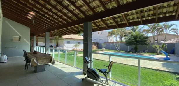 Fazenda / Sítio / Chácara com 4 Quartos para alugar, 960m² no Chácara Lucília, Americana