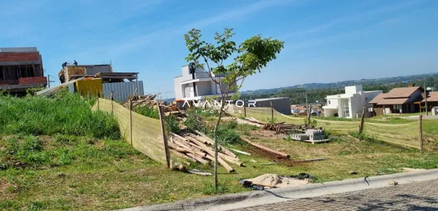 Terreno / Lote / Condomínio à venda, 300m² no Tomazetti, Santa Maria
