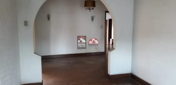 Casa com 4 Quartos à venda, 343m² no Centro, Guaratinguetá
