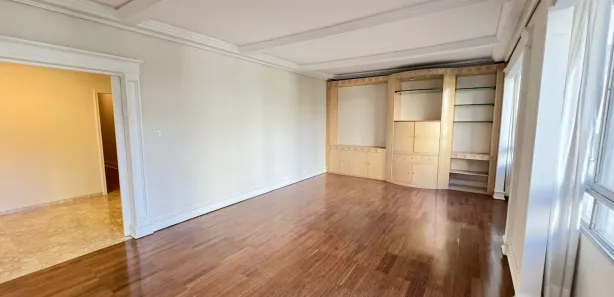 Apartamento com 3 Quartos para alugar, 210m² no Higienópolis, São Paulo