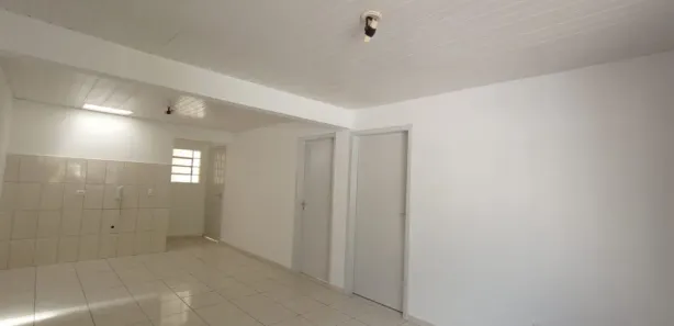 Casa com 2 Quartos para alugar, 52m² no Água Verde, Curitiba