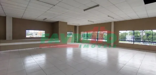 Loja / Salão / Ponto Comercial para alugar, 524m² no Porto das Laranjeiras, Araucária