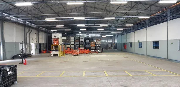 Galpão / Depósito / Armazém para venda ou aluguel, 9900m² no , Simões Filho
