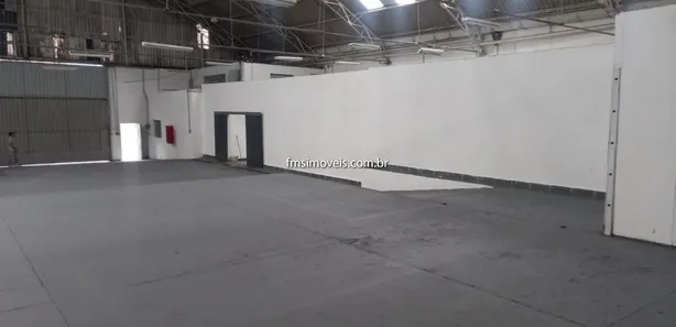Galpão / Depósito / Armazém à venda, 1080m² no Vila Gumercindo, São Paulo