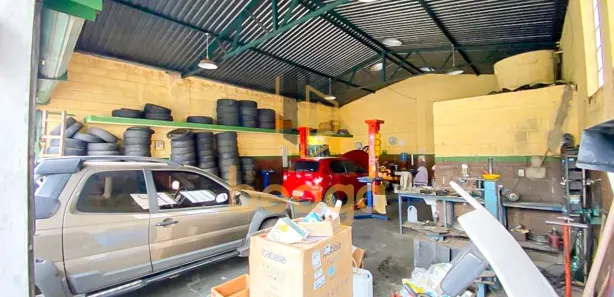 Galpão / Depósito / Armazém à venda, 175m² no Bonfim, Belo Horizonte