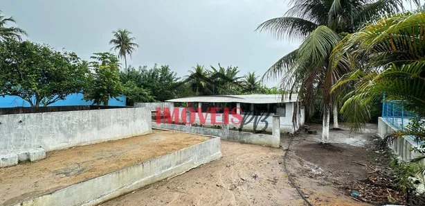 Casa com 3 Quartos à venda, 100000m² no Centro, Alhandra