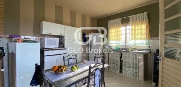 Fazenda / Sítio / Chácara com 2 Quartos à venda, 100m² no Veraneio Irajá, Jacareí
