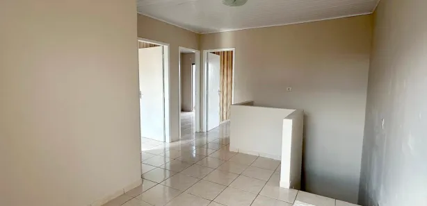 Sobrado com 3 Quartos à venda, 119m² no Itaqui, Campo Largo