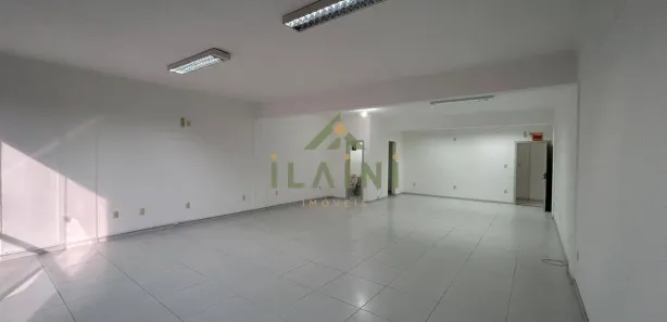 Conjunto Comercial / Sala para alugar, 74m² no Areias, Camboriú