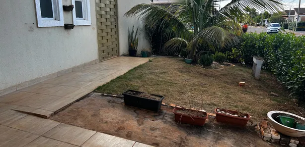 Casa de Condomínio com 3 Quartos para alugar, 140m² no Jardim Decolores, Trindade