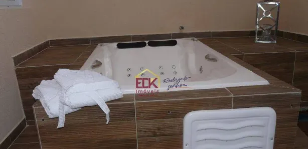 Hotel / Motel / Pousada com 13 Quartos à venda, 1155m² no Guaiúba, Guarujá