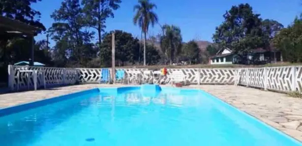 Fazenda / Sítio / Chácara com 3 Quartos à venda, 245m² no Saboó, São Roque