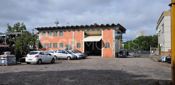 Galpão / Depósito / Armazém à venda, 2120m² no Jardim Lindóia, Porto Alegre