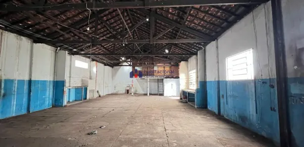 Loja / Salão / Ponto Comercial à venda, 194m² no Vila Queiroz, Araras