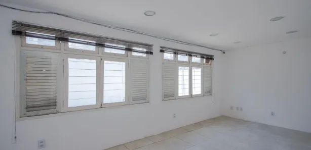 Loja / Salão / Ponto Comercial com 8 Quartos à venda, 300m² no Piedade, Jaboatão dos Guararapes