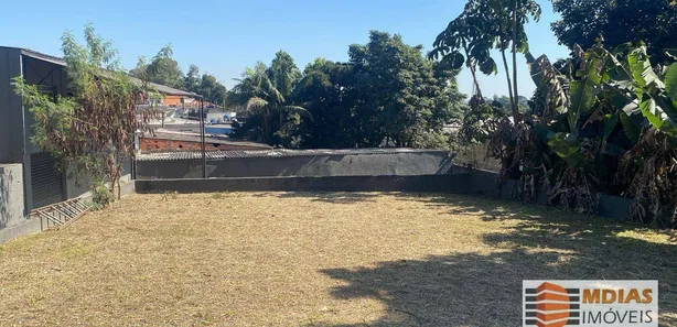 Galpão / Depósito / Armazém para venda ou aluguel, 700m² no Vila Santa Maria, Itapecerica da Serra