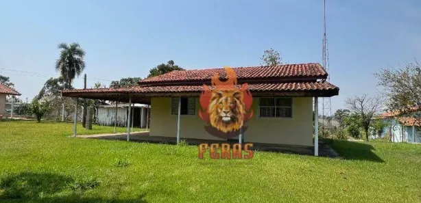 Fazenda / Sítio / Chácara com 2 Quartos à venda, 103m² no Bairro dos Cocais, Sarapuí