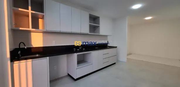 Apartamento com 2 Quartos para alugar, 67m² no Centro, Navegantes