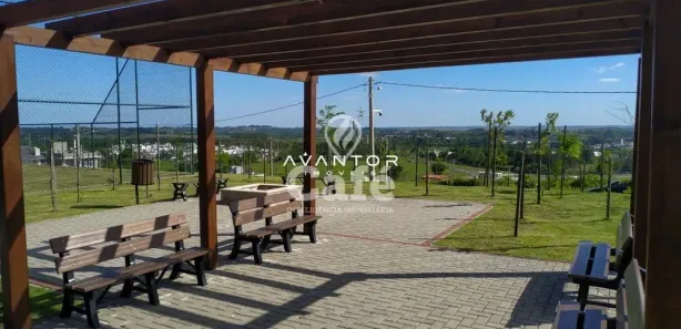 Terreno / Lote / Condomínio à venda, 300m² no Tomazetti, Santa Maria