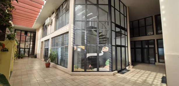 Loja / Salão / Ponto Comercial para alugar, 122m² no Cristo Rei, Curitiba