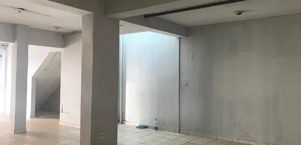 Loja / Salão / Ponto Comercial para alugar, 100m² no Centro, Araras