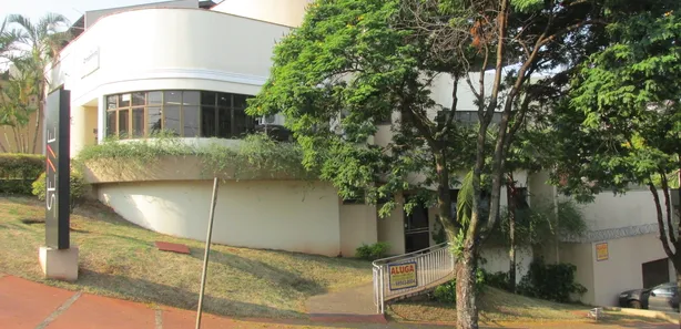 Prédio Inteiro com 14 Quartos à venda, 590m² no Quebec, Londrina