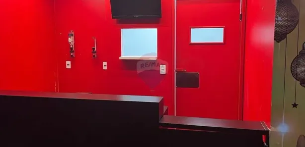 Loja / Salão / Ponto Comercial à venda, 47m² no Mossunguê, Curitiba