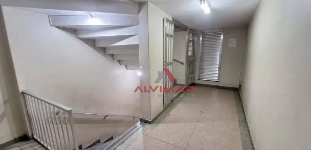 Conjunto Comercial / Sala para alugar, 24m² no Aterrado, Volta Redonda