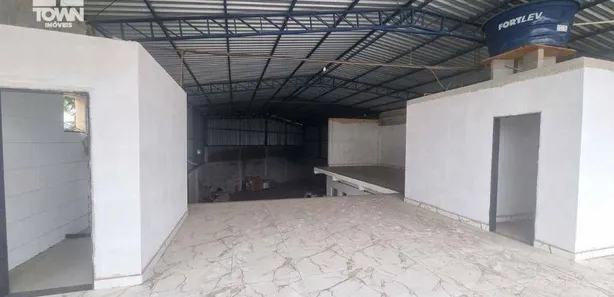 Galpão / Depósito / Armazém para alugar, 400m² no Calaboca (Inoã), Maricá